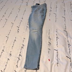Hollister Curvy High-Rise Super Skinny Jeans